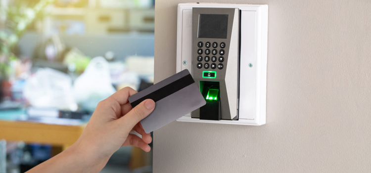 key card entry system Coto de Caza